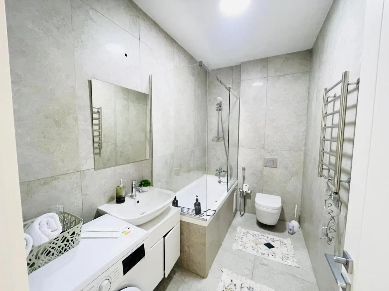 Apartman Двухкомнатная Квартира С Панорамным Видом Almati Kazahsztán